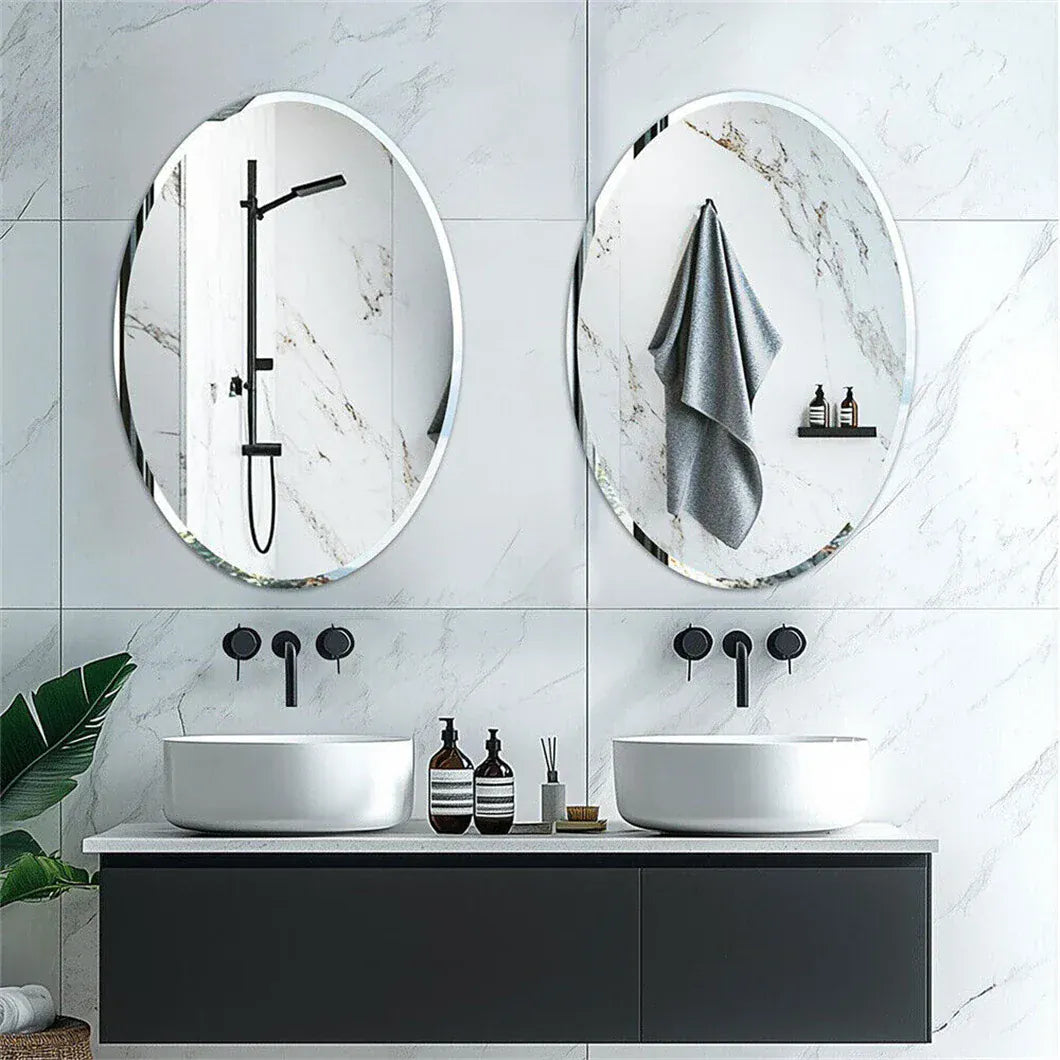 grand miroir minimaliste blanc